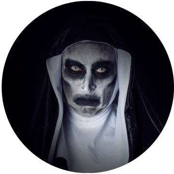 Disfraces de Monja Valak para Halloween